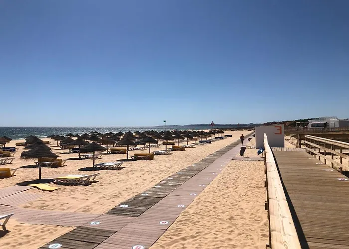 Marina With Swimming Pool Виламура