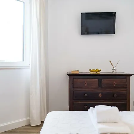 Marina With Swimming Pool Apartmán *