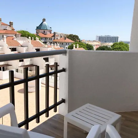 Marina With Swimming Pool Appartement *